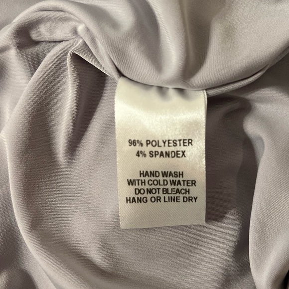 Lulu’s “Loops-y Daisy Grey Top” - Picture 6 of 6